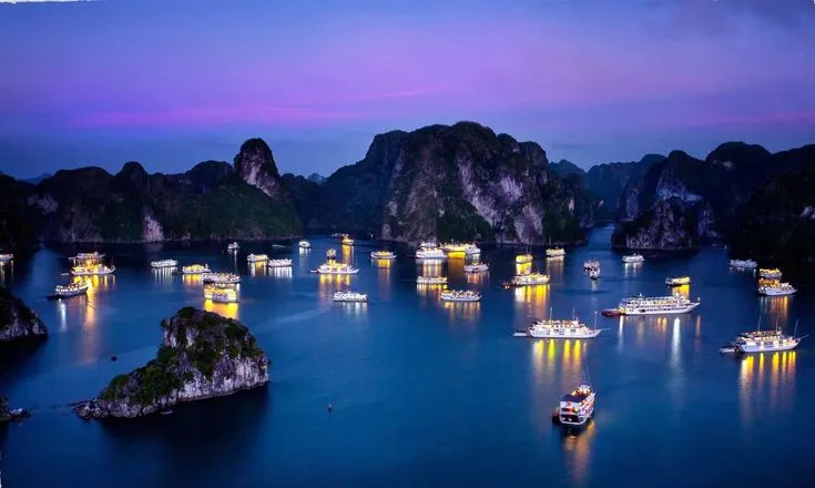 Traveling ke Vietnam: Wisata Ha Long Bay yang Memikat Hati